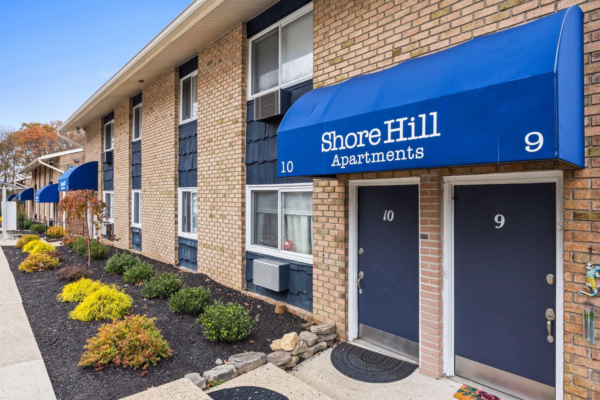 Shore Hill Apartments